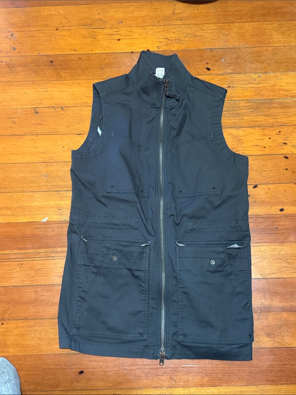 Duluth Trading Co Black Men's Utility Vest with Multiple Pockets